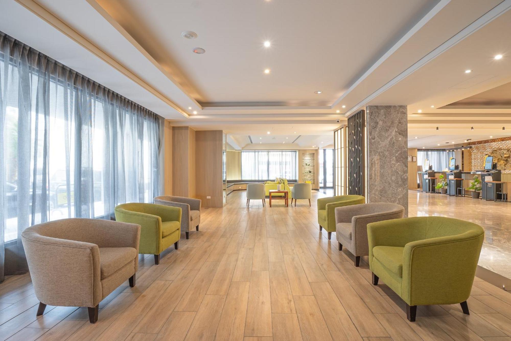 Check Inn Taichung Wenxin Zhongqing מראה חיצוני תמונה