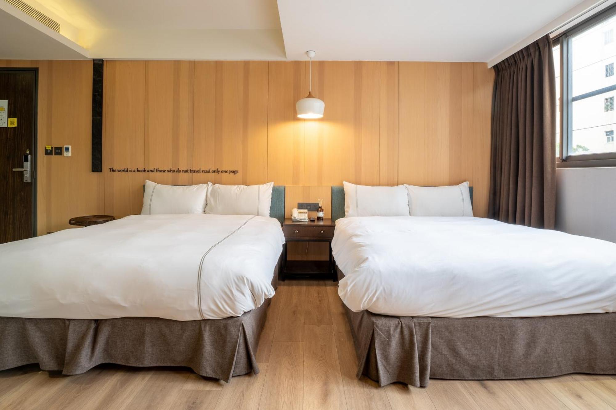 Check Inn Taichung Wenxin Zhongqing מראה חיצוני תמונה